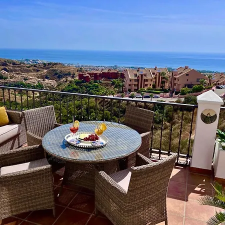 Angels Penthouse Sea View Apartment